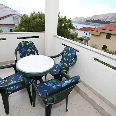 Nada Διαμέρισμα