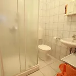 Nada *