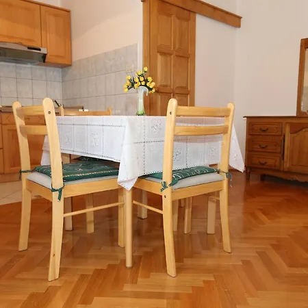 Nada Apartmán Baška