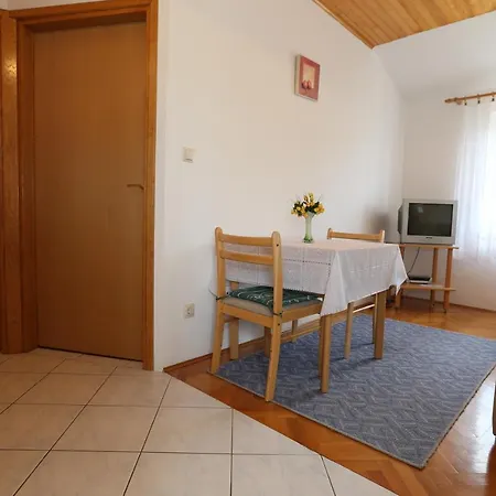 Apartment Nada *